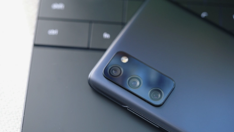samsung-galaxy-s20-fe-w-2023